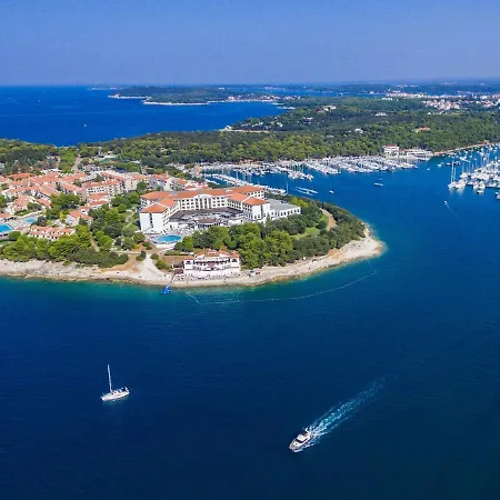 Nicole By Interhome Apartman *