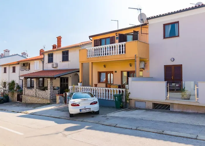 Apartman Nicole By Interhome Póla